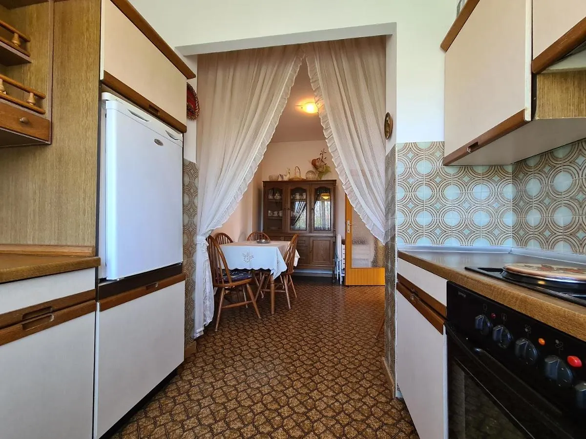 Apartments Fazanska 930 0*, Fazana Croatia